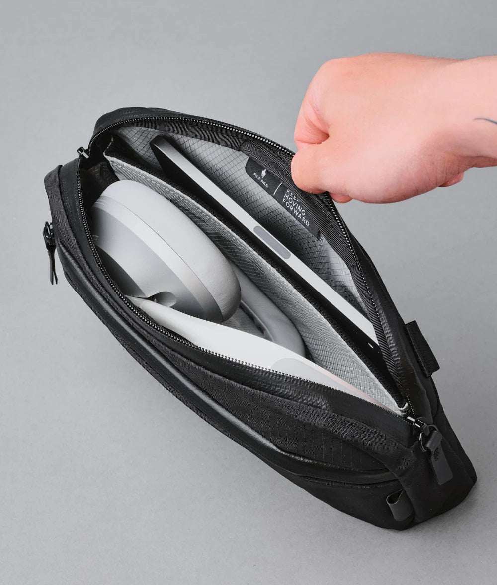 Alpaka Flight Sling 2L