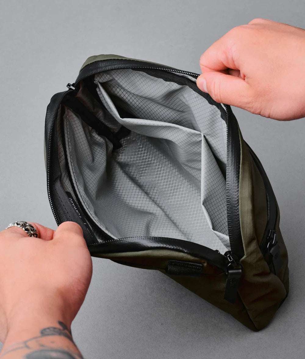 Alpaka Flight Sling 2L