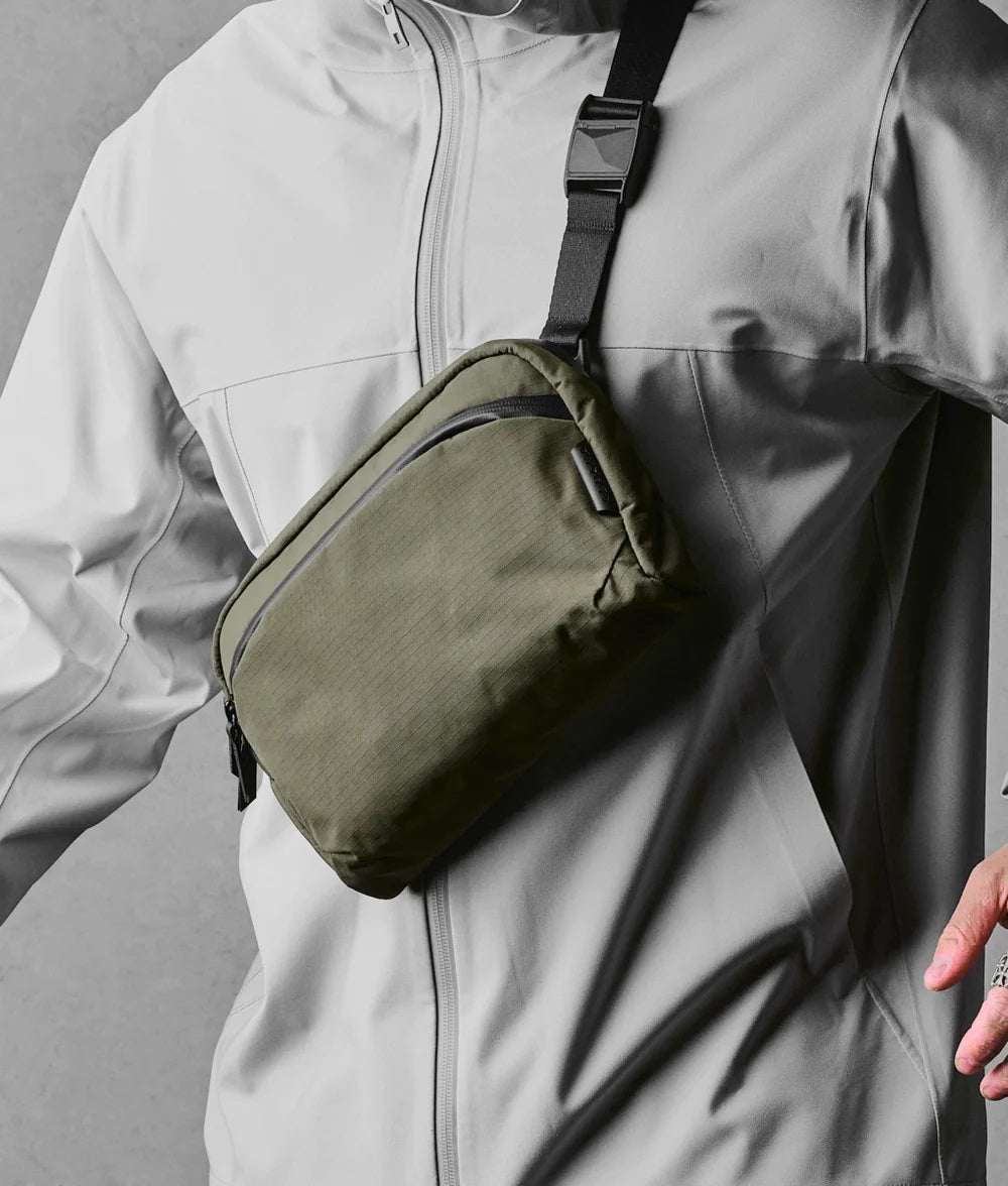 Alpaka Flight Sling 2L