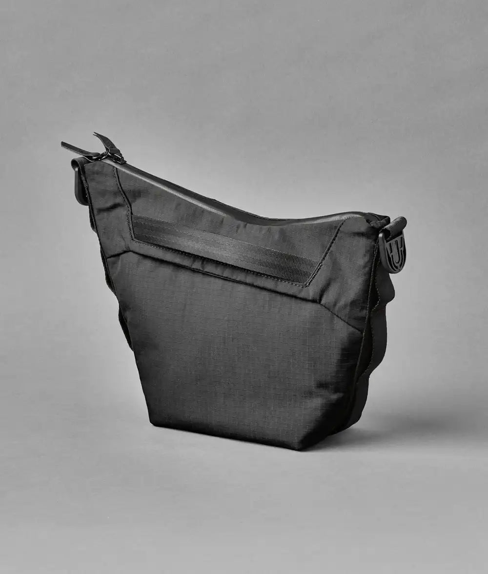 Alpaka Flow Satchel